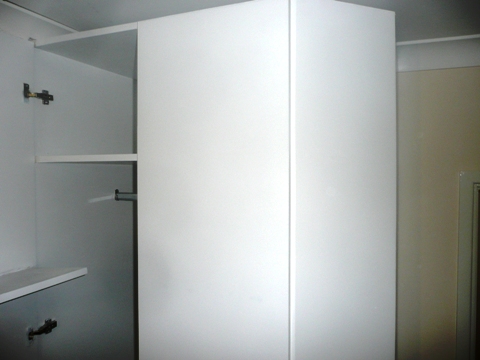 corner wardrobes